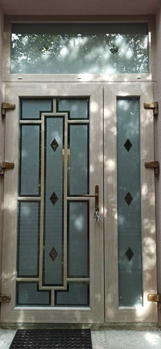 Частина вілли з окремим входом та вигодами