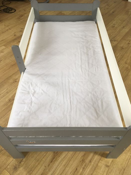 Łóżko 80x160 z materacem