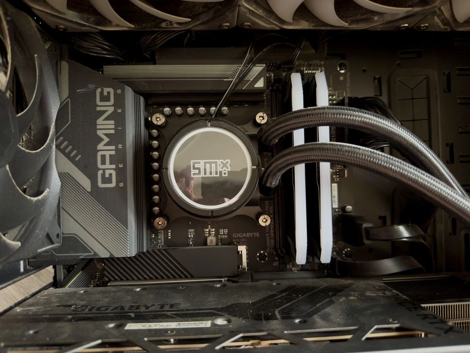 Z790 X Gaming X Ax DDR5+ I5-13600kf + Aio Silver Monkey 360mm