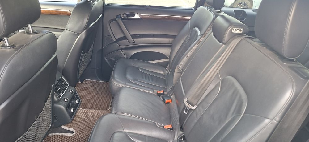 Продам Q7 3.0 бензин