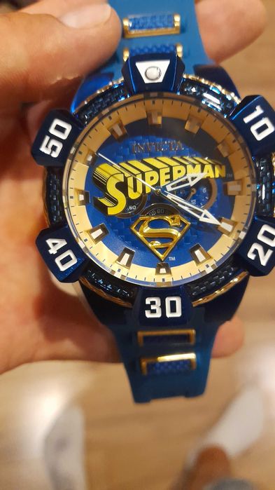 Invicta Superman DC Comics