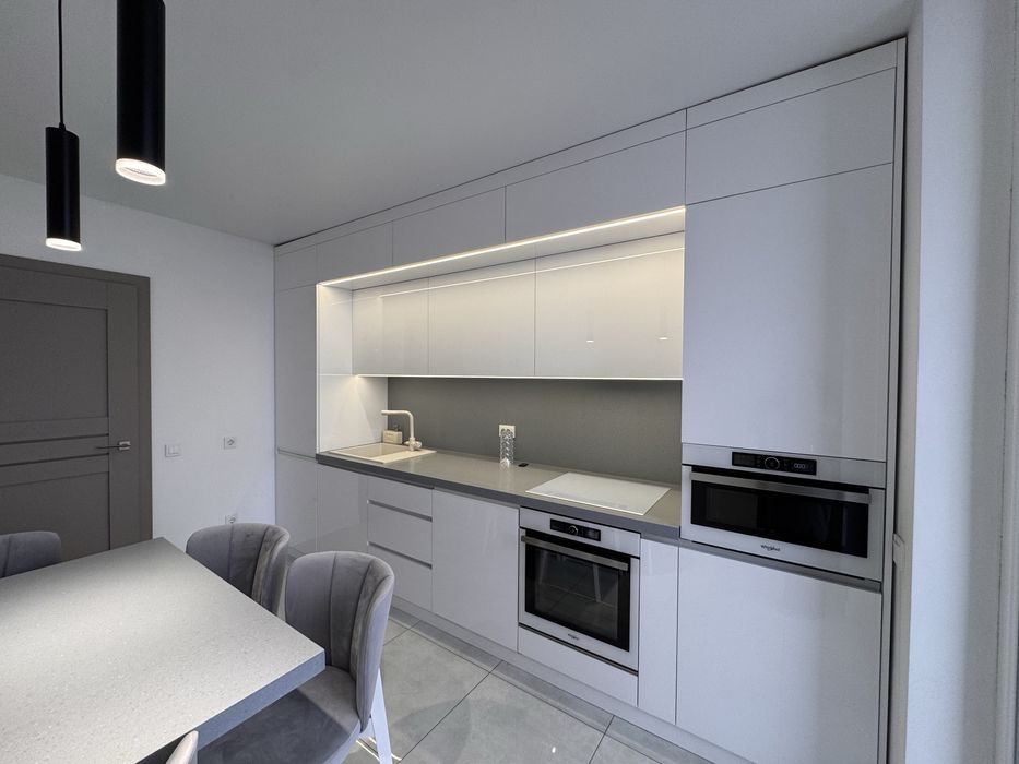 ТЦ «Майдан» 2-х кімнатна новобудова. Перша здача