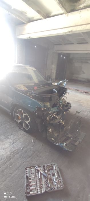 Продам rivian r1s