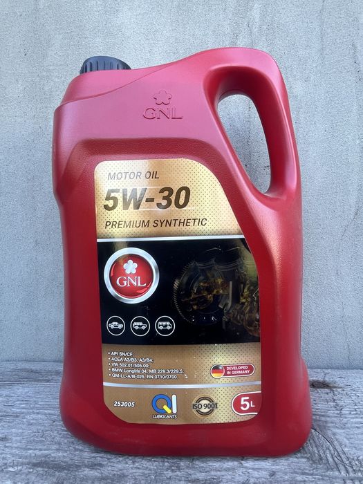 Масло двигуна 5W-30