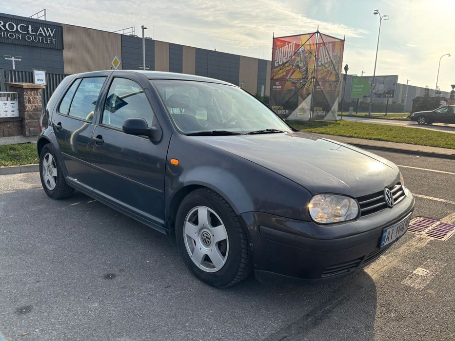 Volkswagen Golf 1.4 бензин