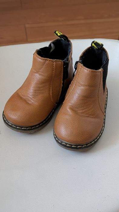 Чоботи ботінки на весну шкіряні на хлопчика чи дівчинку