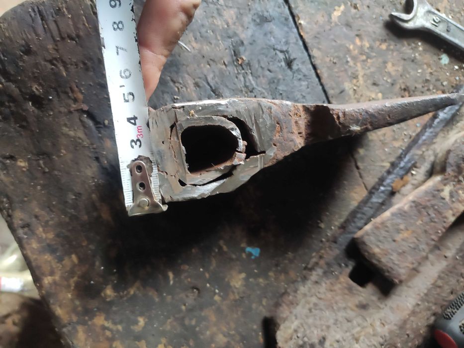 Сокира під відновлення