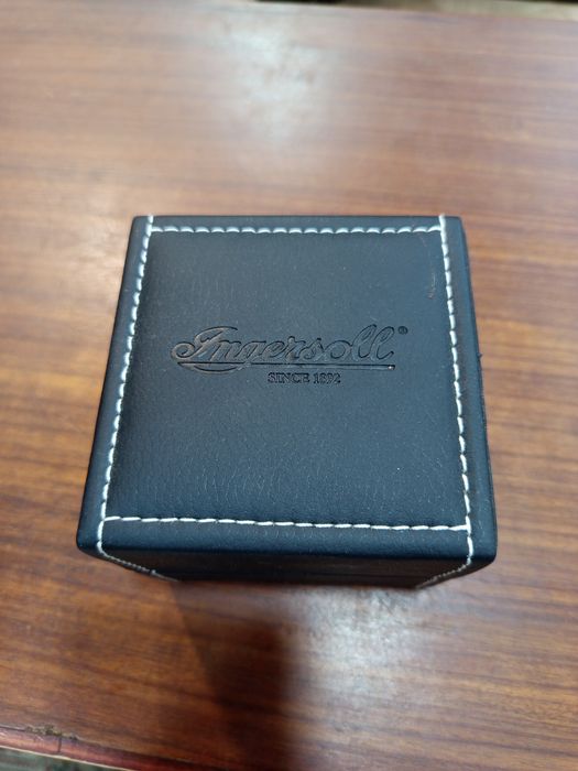 Relógio novo de colecção