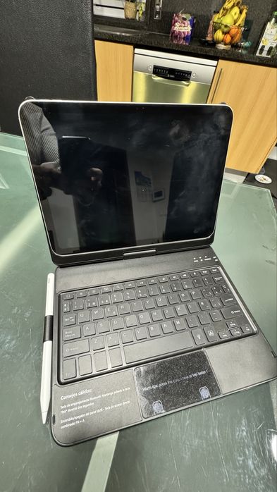 Vendo tablet Apple 2020  10.9