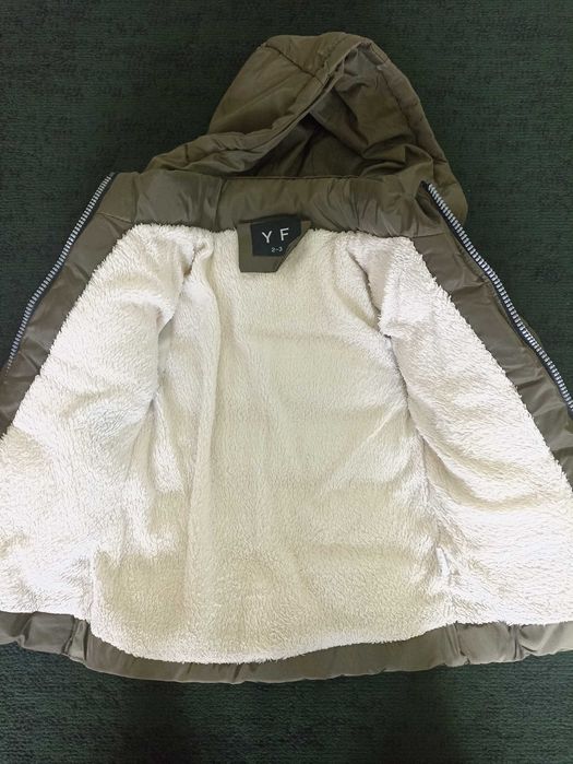 Дитяча куртка на хлопчика