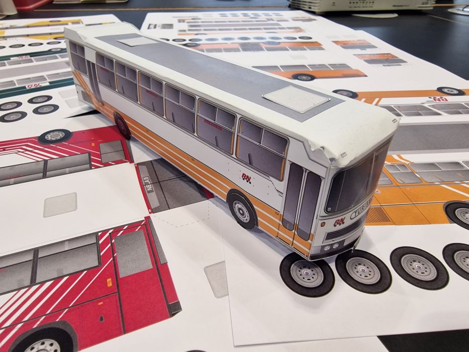 Autocarros RN e EVA x6  cartolina A4 para montar
