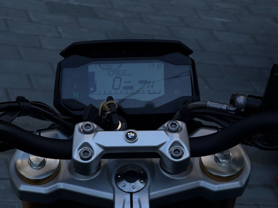 BMW G 310 R - AKRAPOVIČ!