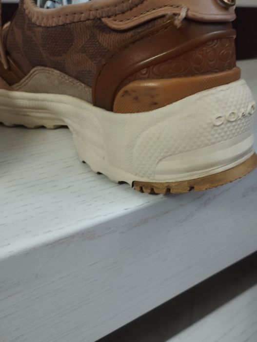 Кросівки coach, guess, Calvin Klein