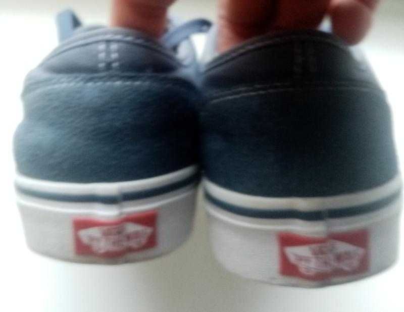 Низькі замшеві кеди vans. оригінал.