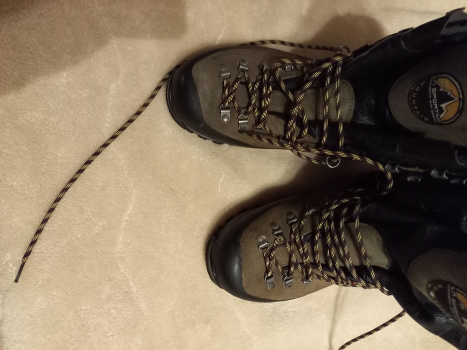 Гірські черевики,ла спортіва 30см