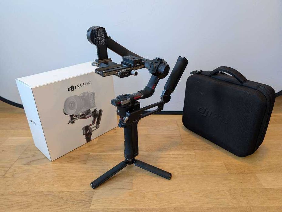 Gimbal DJI RS 3 Pro Stan Idealny, Pełen Zestaw z Etui