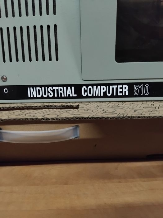 Adventech IPC-510 Komputer przemysłowy do sterowni RACK 4U  Intel Duo