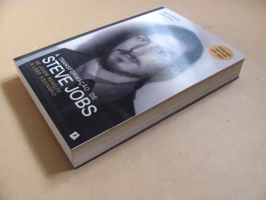 A Transformação de Steve Jobs de Brent Schlender e Rick Tetzeli