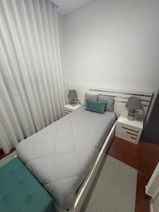 Vendo cama de solteiro!