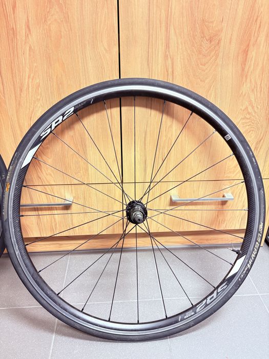 Sprzedam Koła Giant SR2 szosowe