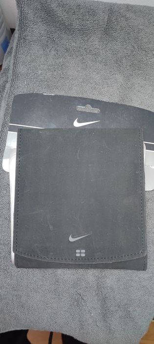 Etui na płyty cd Nike