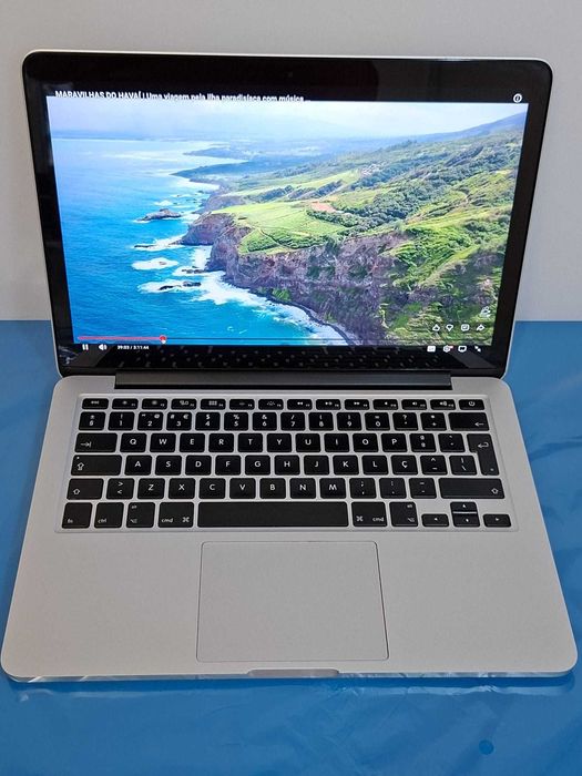 MacBook Pro Ecrã Retina 13,3" i5 2,6Ghz MacOSMonterey 8 Gig RAM C/NOVO