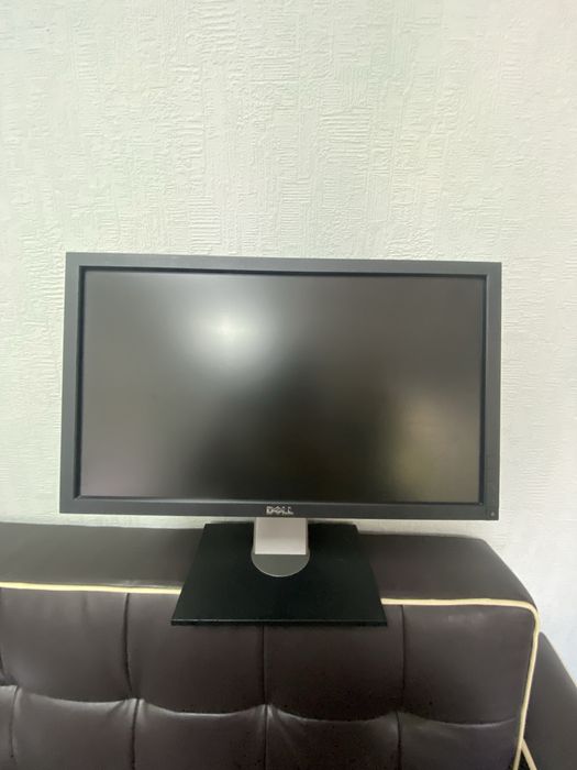 Монітор Dell P2211HT