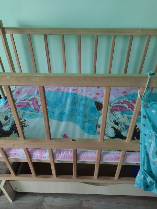 Ліжечко дитяче маятник