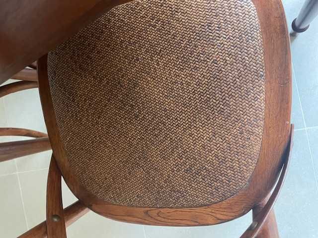 Mesa de jogo com 4 cadeiras Cedak em nogueira e palhinha