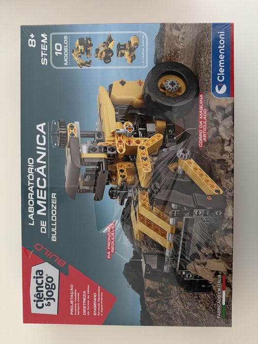 Clementoni bulldozer