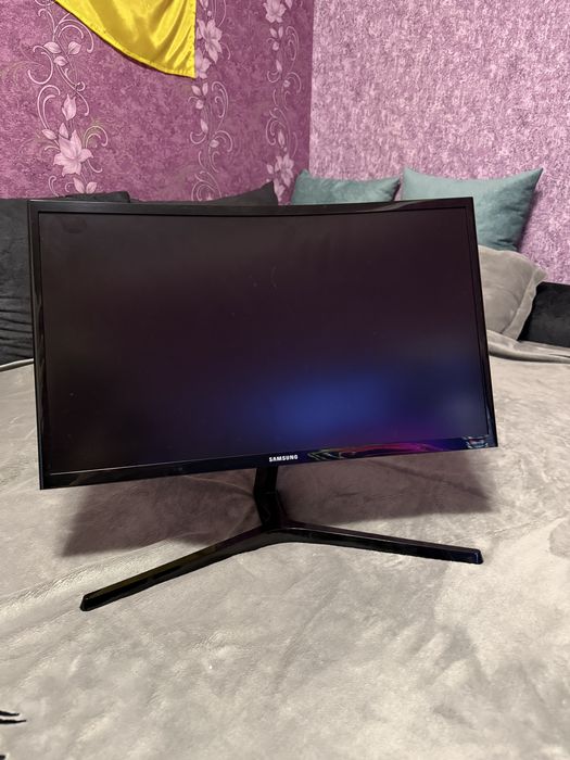 Монитор Samsung odyssey