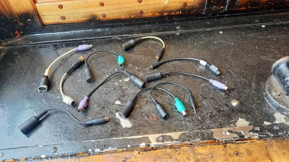 Кабель-адаптер DIN5 на клавиатуру PS/2.Переходник S-Video-Jack 3.5