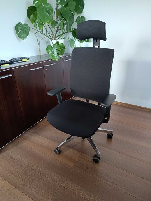 Zestaw mebli gabinetowych (drewno), ciemny orzech