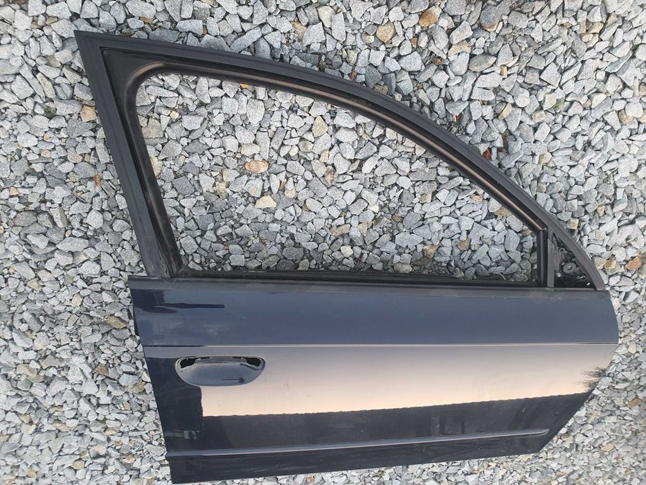 Audi A4 B7 drzwi prawy przód pod kolor LZ5J