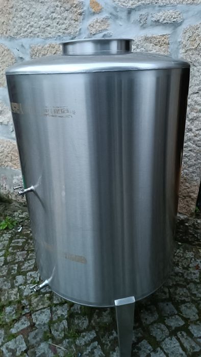 Cuba inox 550l litros