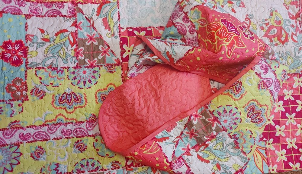 Colcha Estampada  Reversível. NOVA