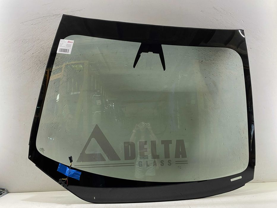 Tesla Model 3 (2024- ) - вітрове скло  1715649-00-E highland