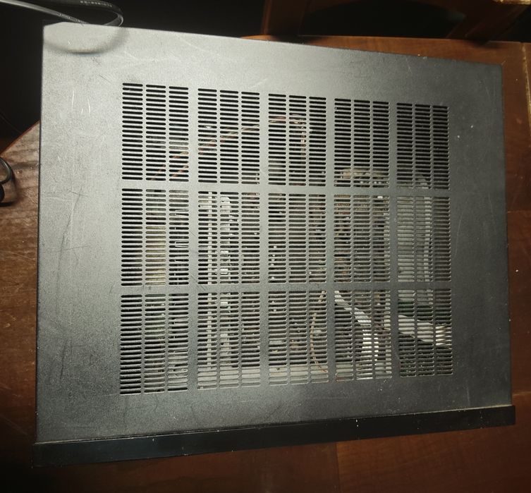 Yamaha DSP-E580 – Avariado / Liga e desliga