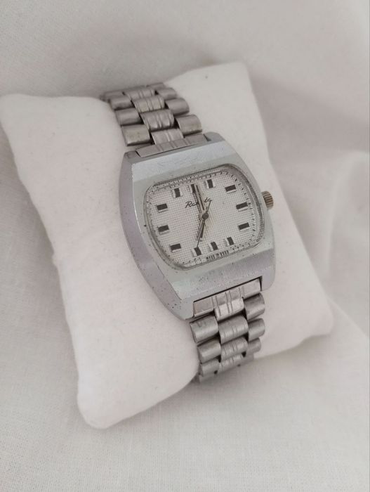 Механічний годинник ракєта "бейкер"