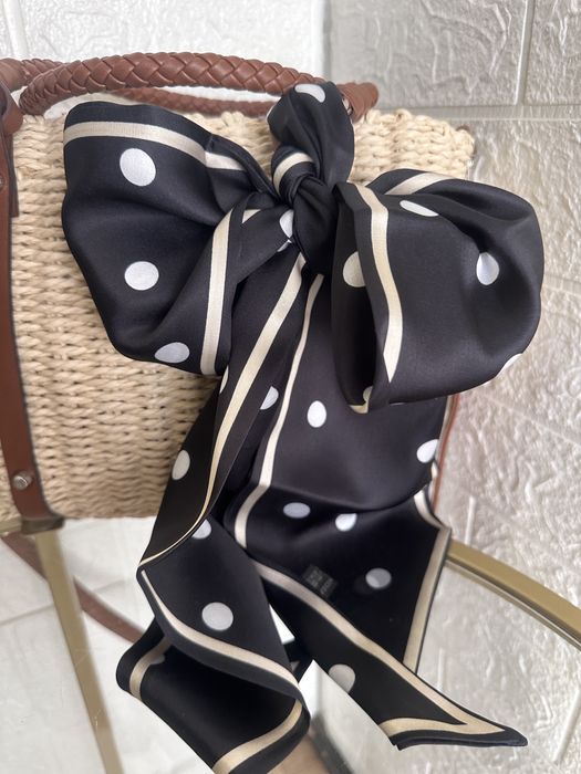 Szalik krawacik w groszki- hit sezonu