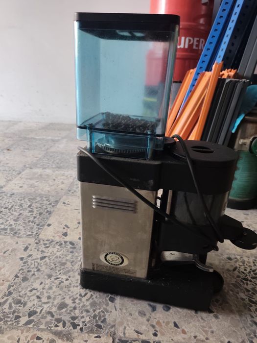 Moinho de Café Profissional Rancilio – Aço Inoxidável