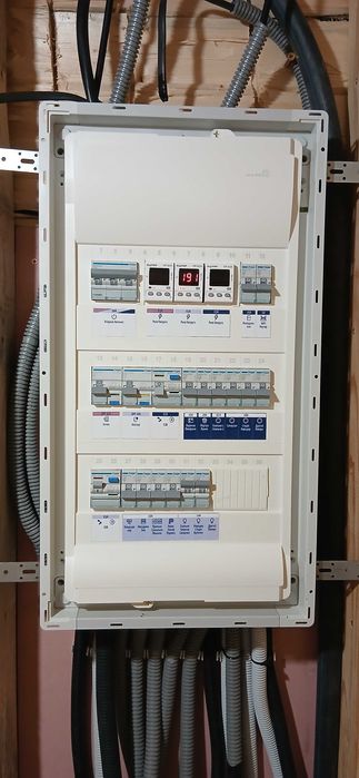 Електрик Послуги ЕЛЕКТРИКА. Електро монтажні роботи.