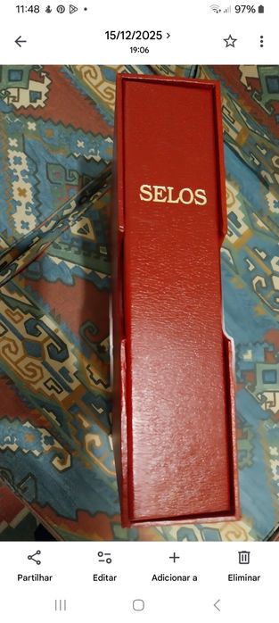Álbuns para selos