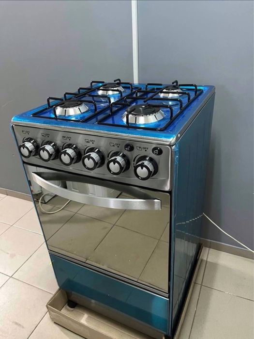 Продам Газову Плиту Indesit IS5G5PHX. Нержавійка. Доставлю