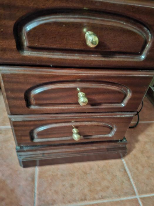 Secretária de madeira