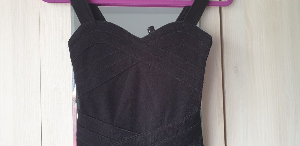 H&M HM sukienka Mała czarna połyskującą r. xxs
