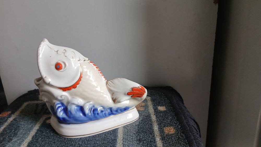 Фарфоровая салфетница, рыбка Коростень