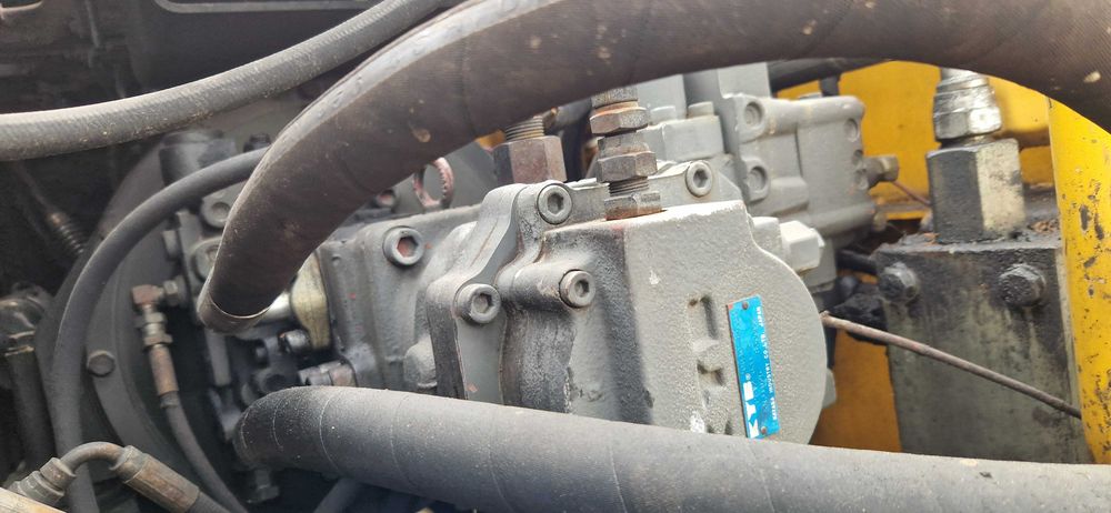 koparka jcb js 130 części silnik pompa reduktor kabina