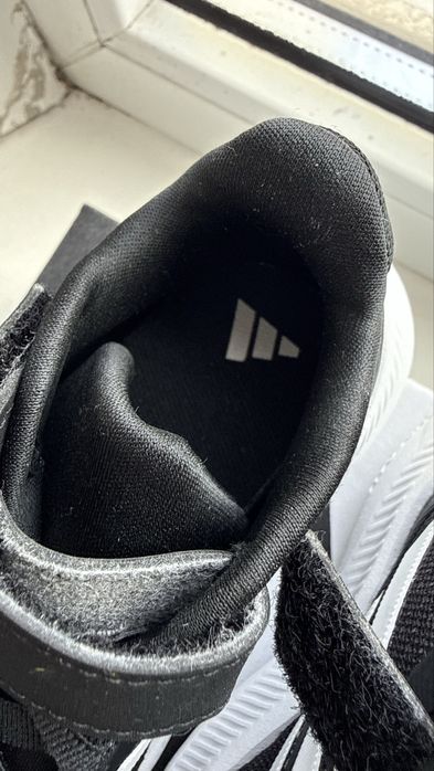 Кросівки дитячі adidas