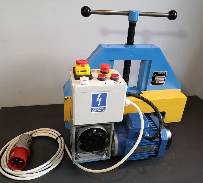 Gietarka walcarka elektryczna z silnikiem do profili płaskownik
